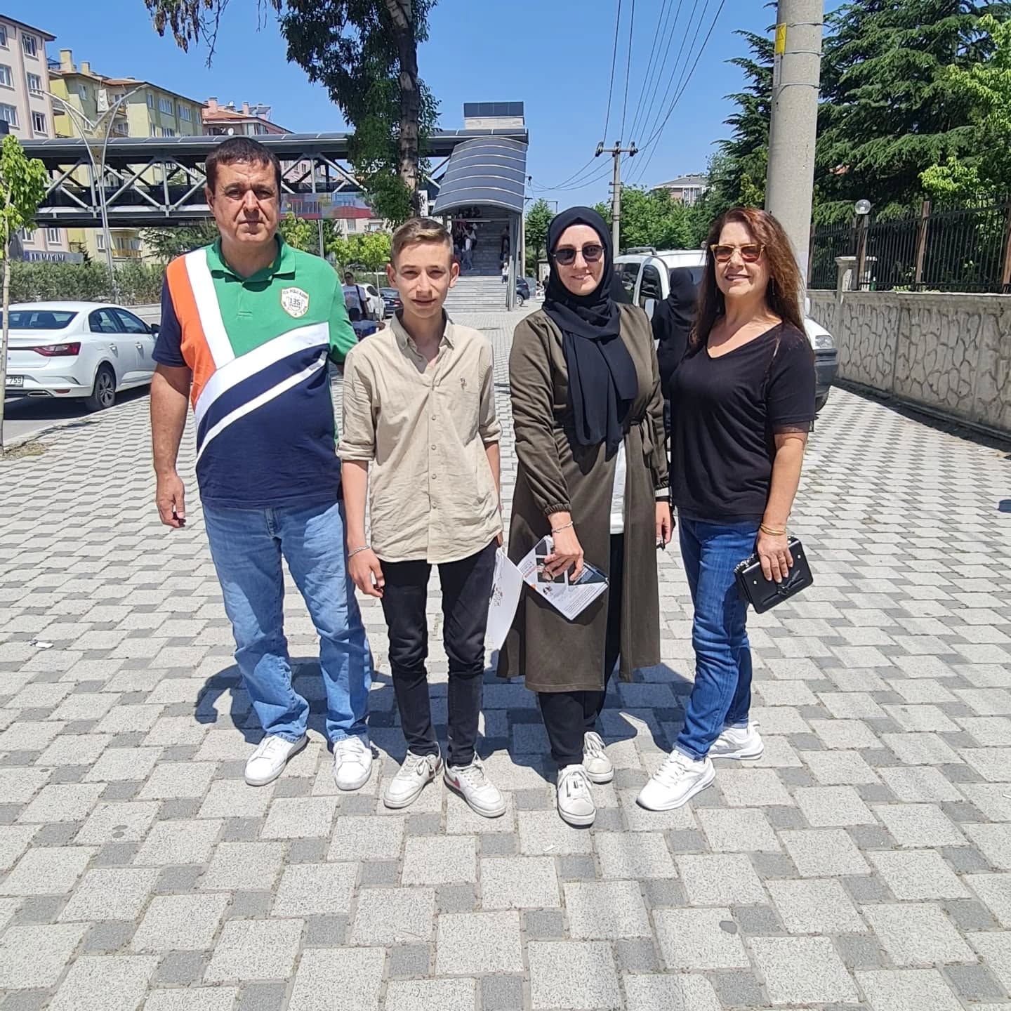 LGS heyecanı yaşayan velilerimize ve öğrencilerimize okulumuzu tanıtarak başarı dileklerinde bulunduk.: fotoğraf 3