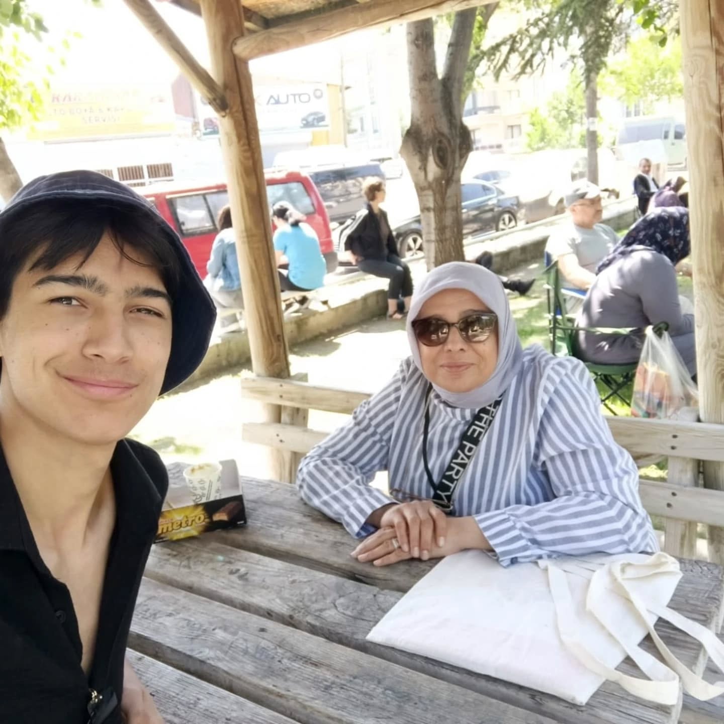 LGS heyecanı yaşayan velilerimize ve öğrencilerimize okulumuzu tanıtarak başarı dileklerinde bulunduk.: fotoğraf 6