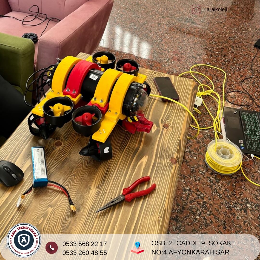 Erzurum 16. Uluslararası MEB Robot Yarışmasında Sualtı Aracımızın tanıtımını gerçekleştirdik. (Instagram paylaşımından görsel)