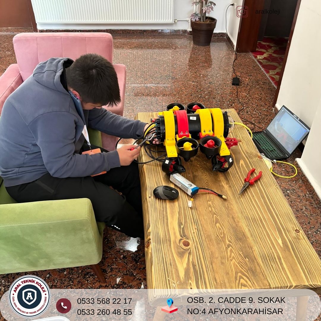 Erzurum 16. Uluslararası MEB Robot Yarışmasında Sualtı Aracımızın tanıtımını gerçekleştirdik.: fotoğraf 2
