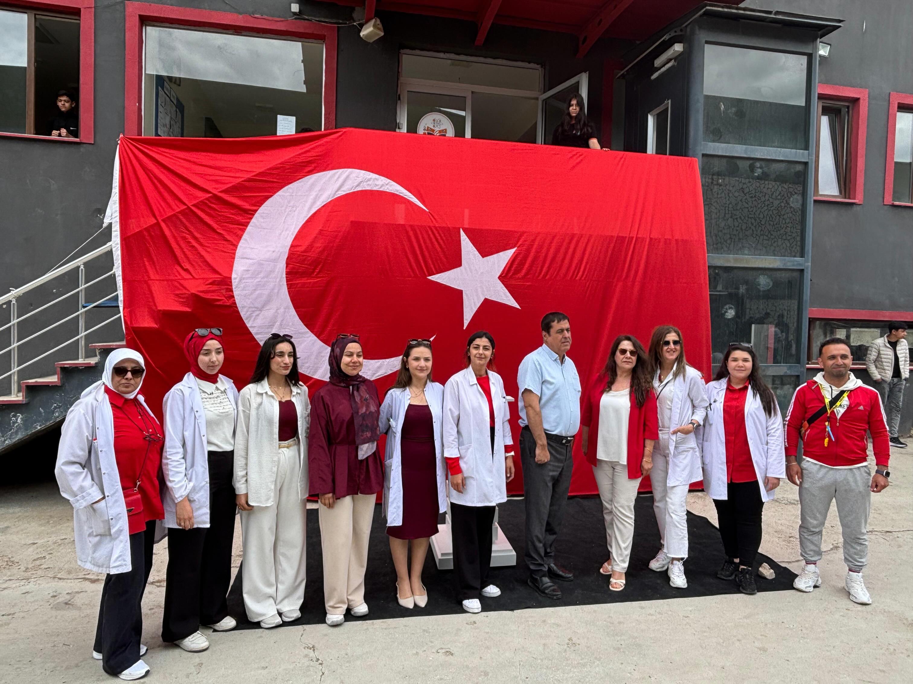 19 Mayıs Atatürk’ü Anma, Gençlik ve Spor Bayramı’nı okulumuzda ve ilimizde düzenlenen programlarda büyük bir gurur,… (Instagram paylaşımından görsel)