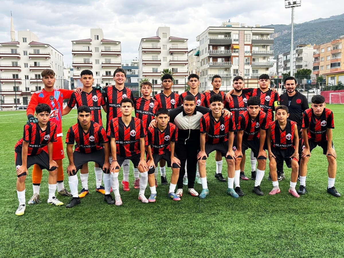 Okulumuz ,Gençlik Spor bakanlığı okul sporları kapsamında gençler A kategorisinde düzenlenen futbol turnuvasinda… (Instagram paylaşımından görsel)