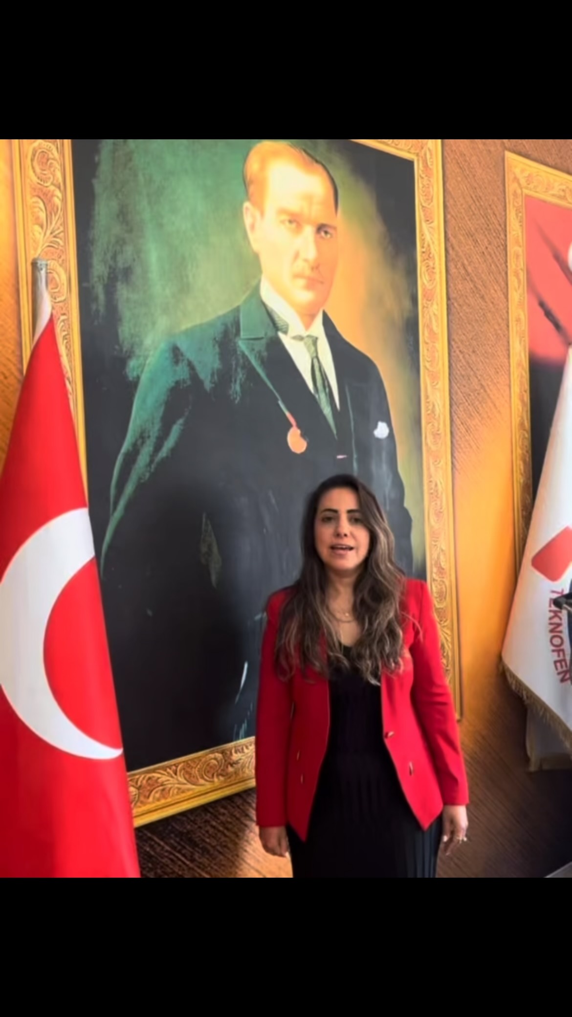 “Gazi Mustafa Kemal Atatürk ve silah arkadaşlarının kanlarıyla, canlarıyla yazdığı destanın adıdır Cumhuriyet. Bize… (Instagram paylaşımından görsel)